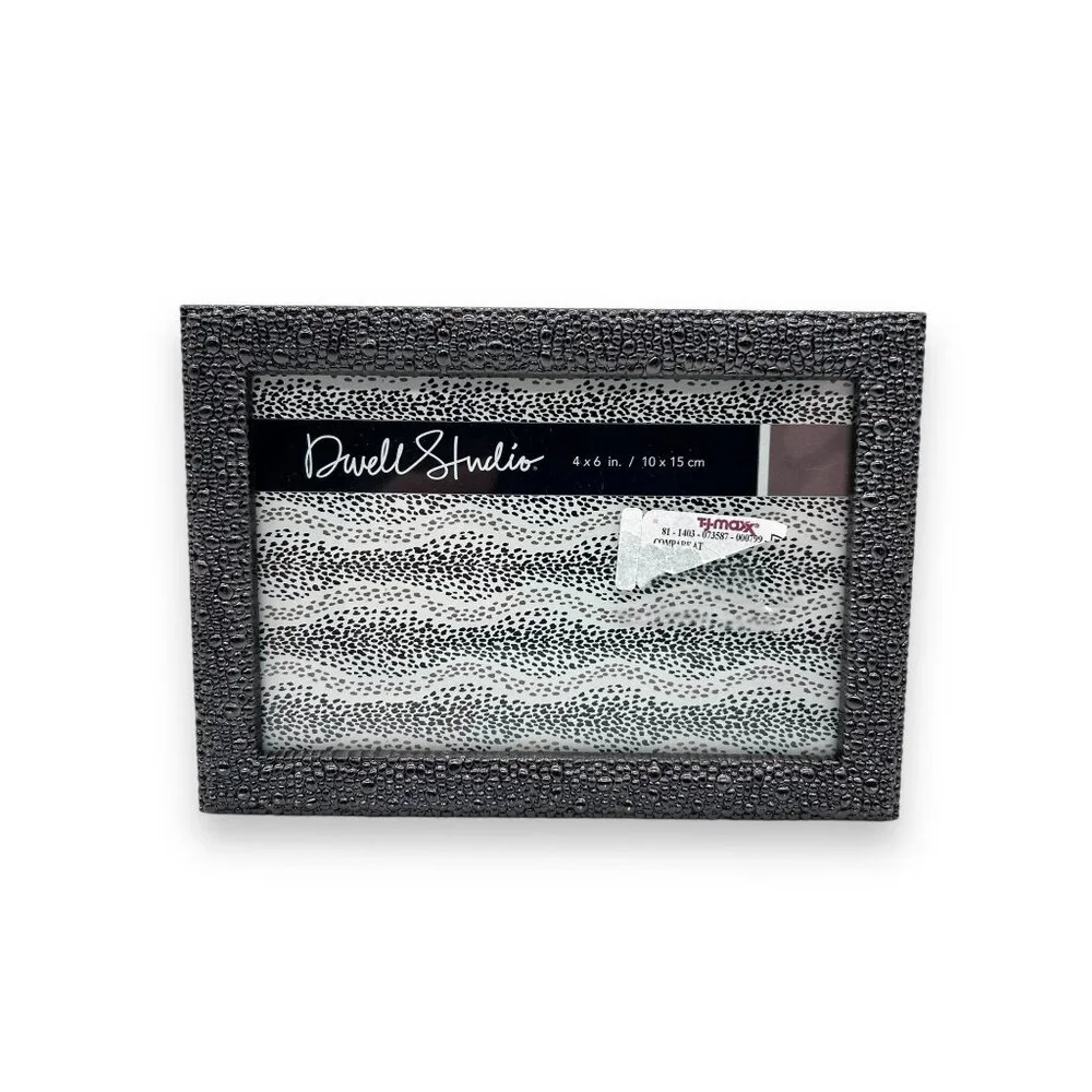 DwellStudio Black Pebble Texture 4x6